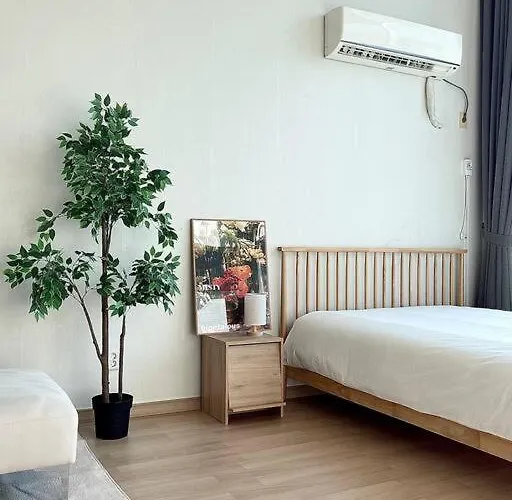 아파트 Modern Loft Hongdae Hongik Stn 1min Walk *